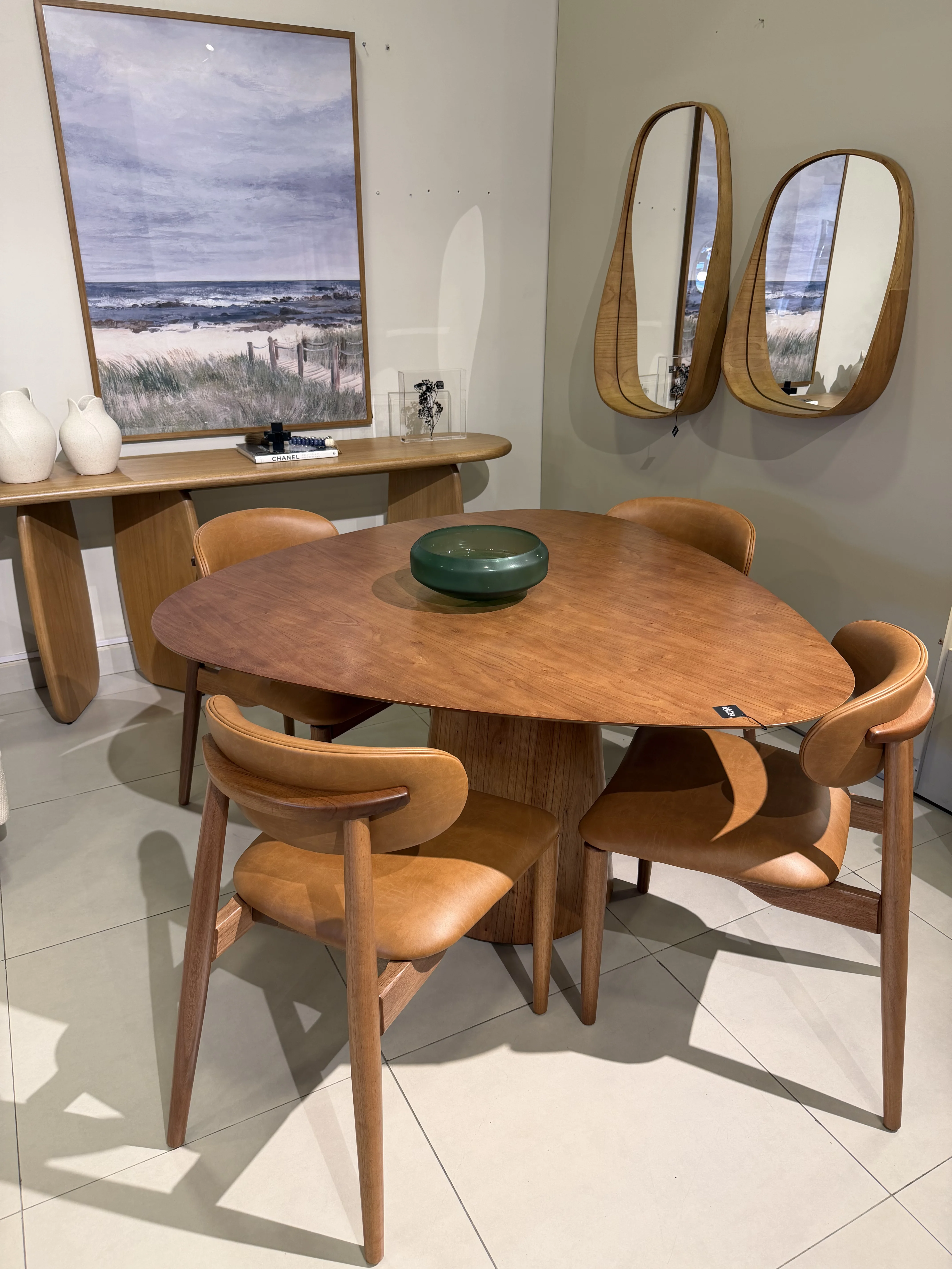 Mesa de comedor orgânica-Madera almendra