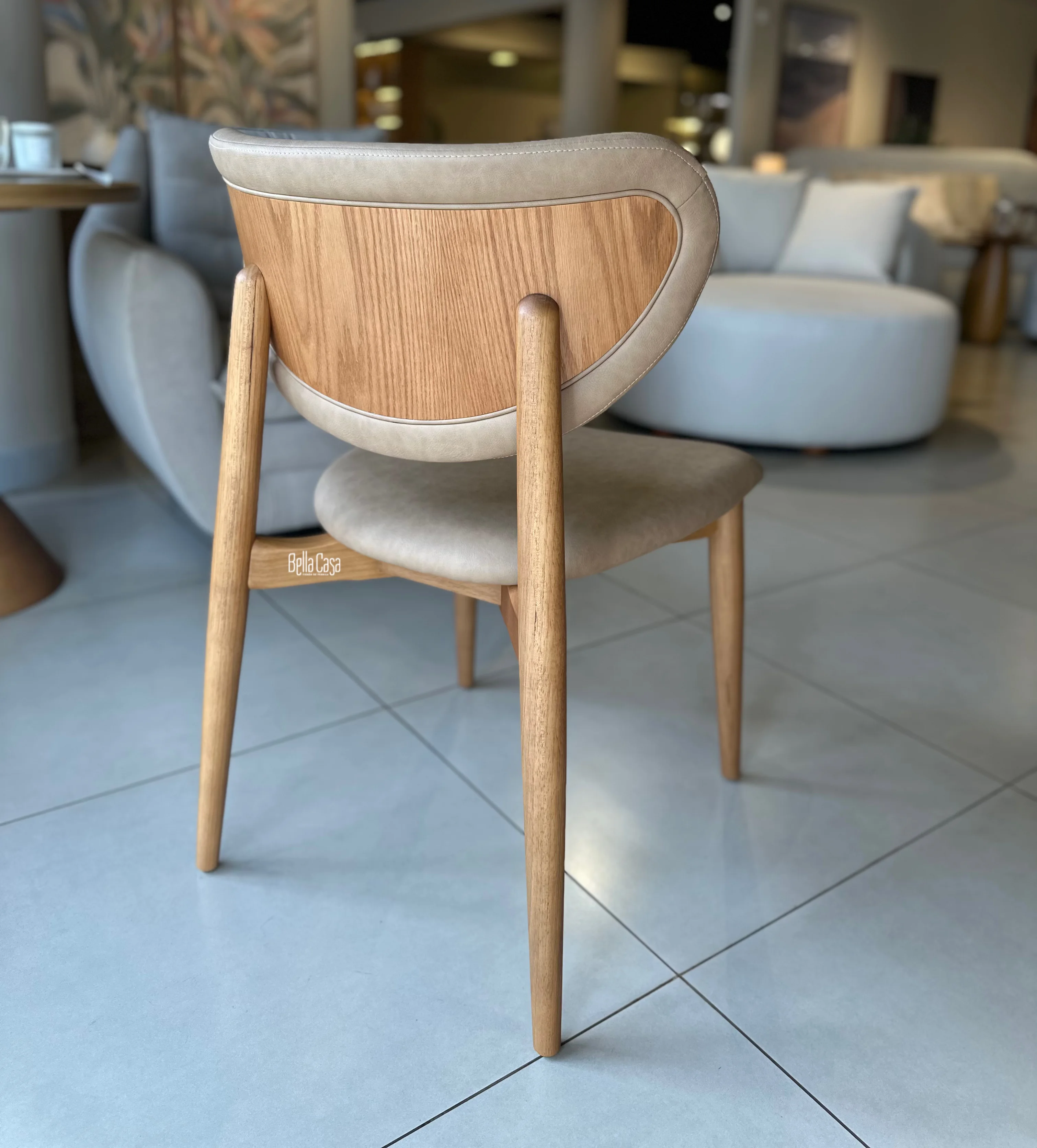 Silla Alegra en madera color almendra con eco cuero - Vista 2