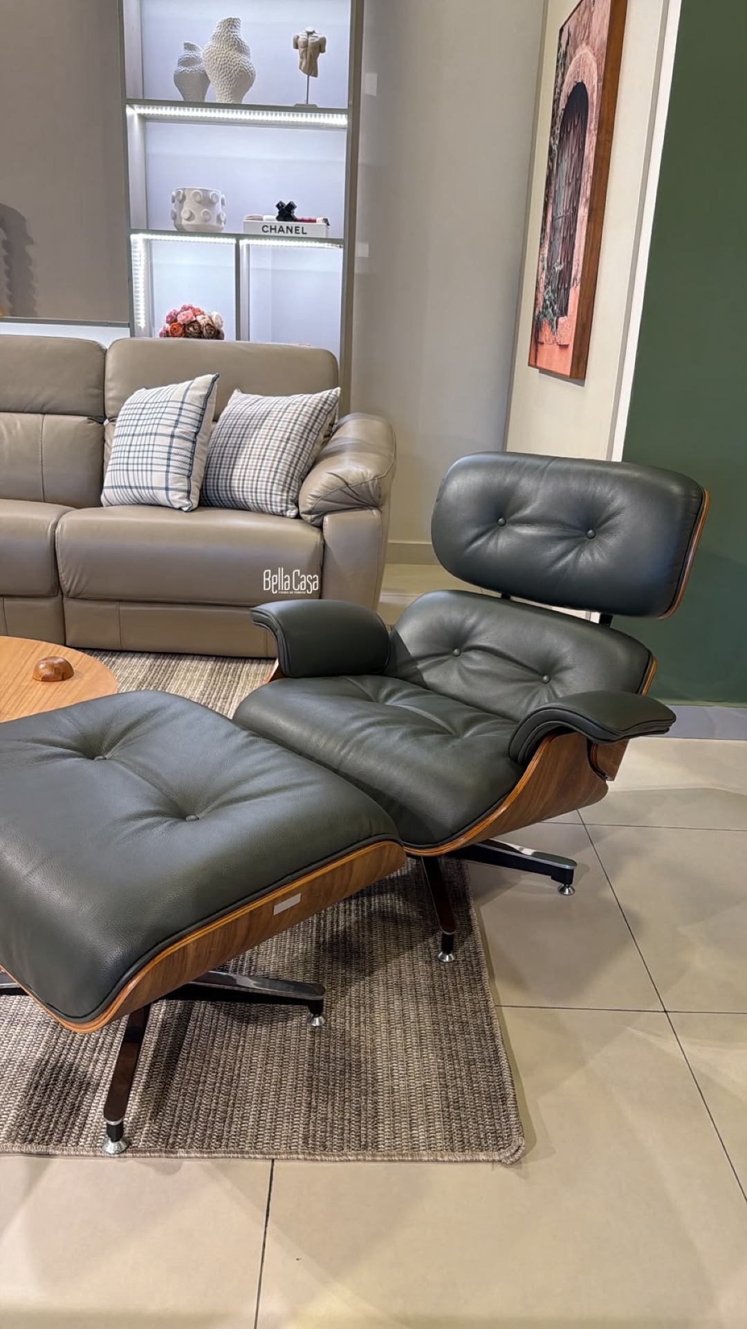 Poltrona Charles Eames con posa pies - Vista 3