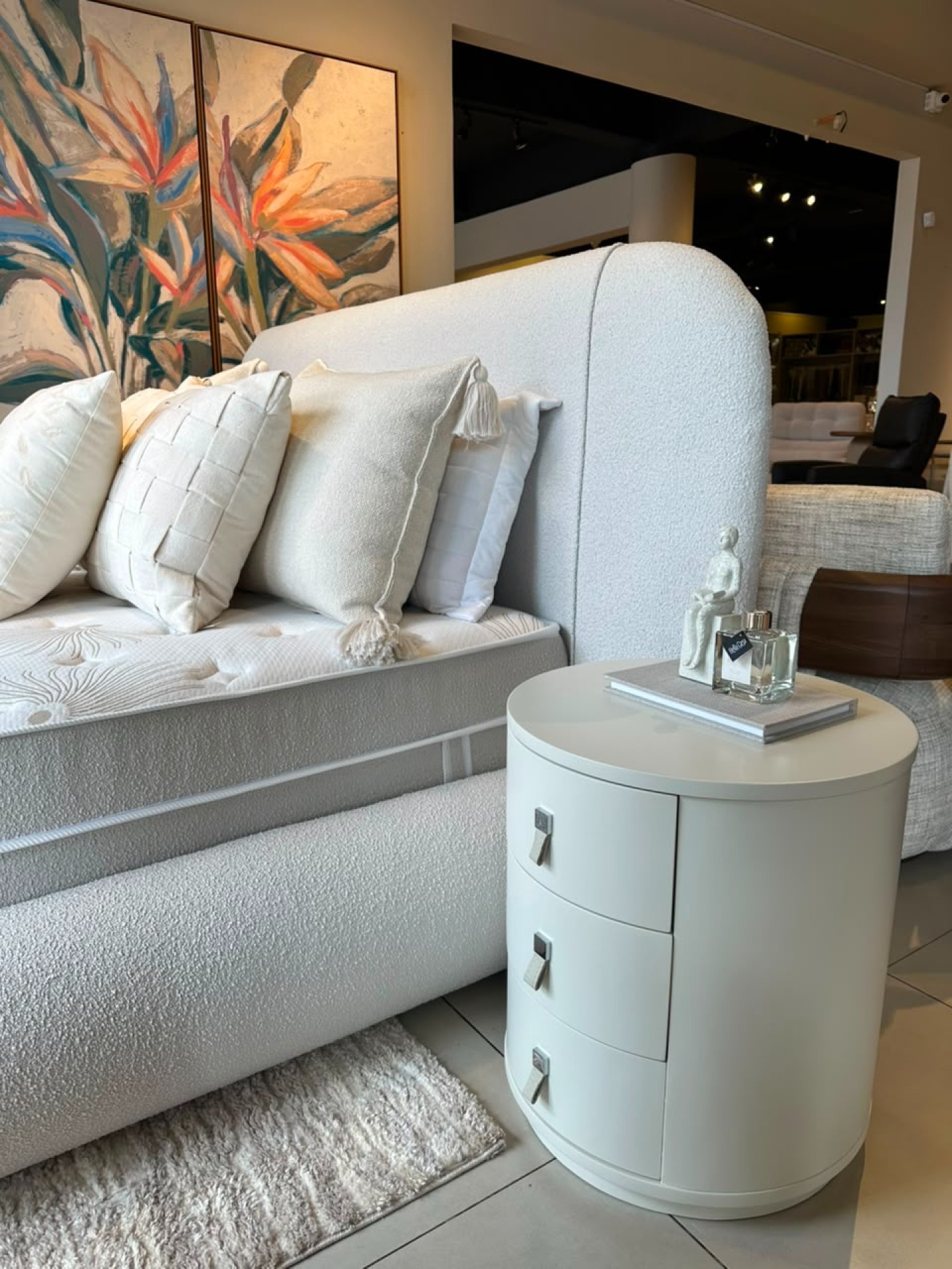 MESA DE LUZ ANELLO OFF WHITE - Vista 4